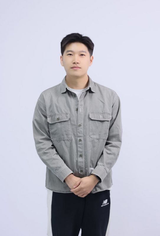 岳永健 老師