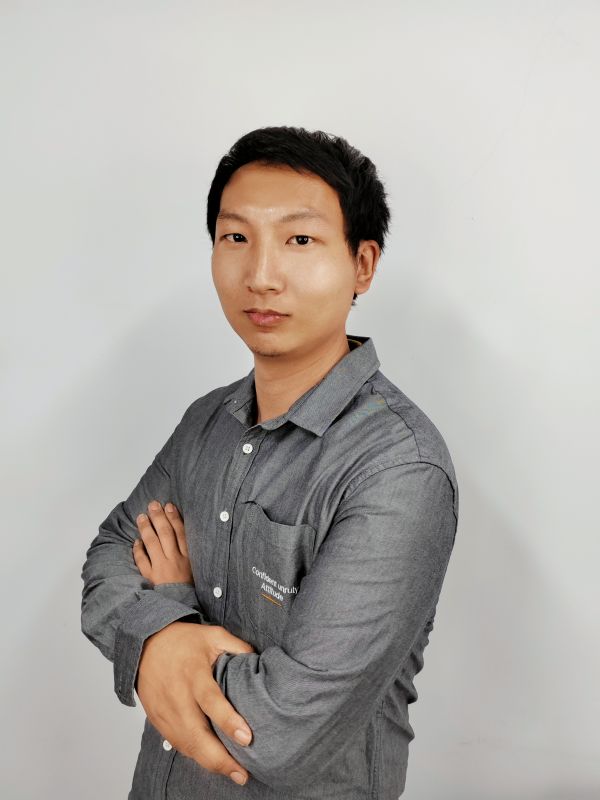 李 鵬飛 老師